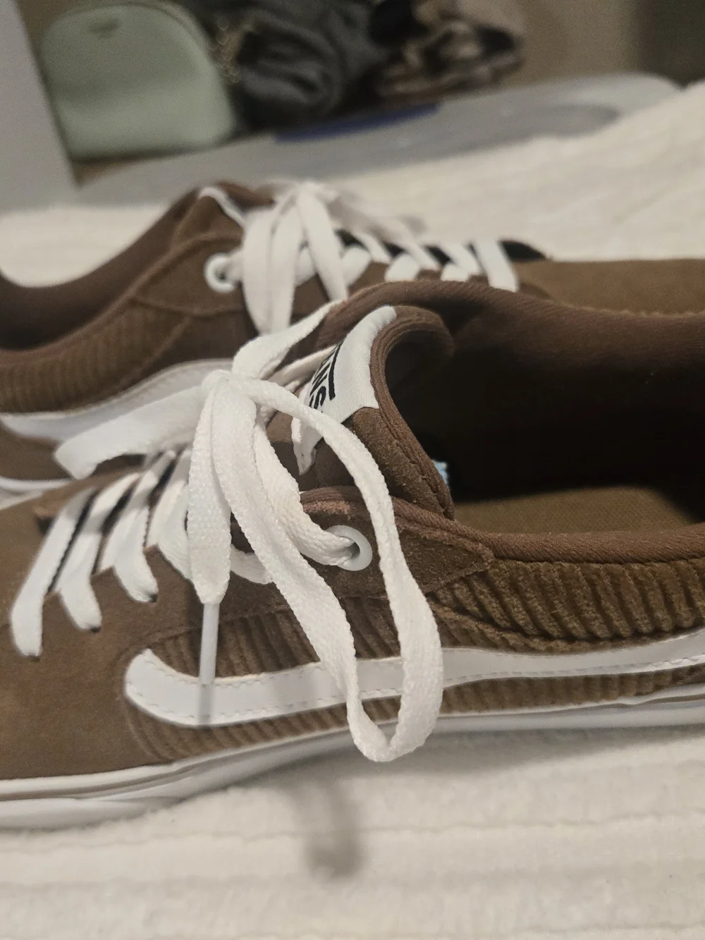 Vans Men's Brown Suede Low-Top Sneakers - White Accents